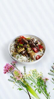 Sebzeli Pilav Üstü Acılı Mantarlı Dana Eti görseli