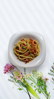 Sebzeli Udon görseli