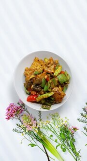 Acılı Fıstıklı Kalamar görseli