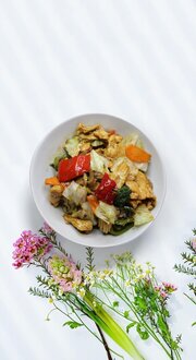 Karışık Sebzeli Tavuk görseli