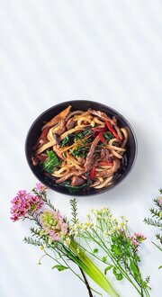 Siyah Sarımsaklı Dana Udon görseli