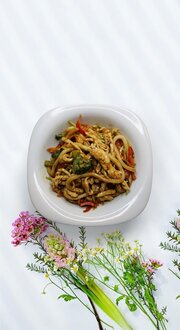 Tavuklu Udon görseli