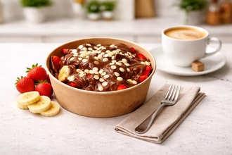 Çilek & Muzlu Küp Waffle görseli