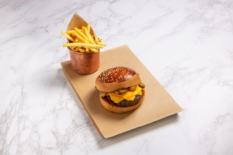 Cheeseburger görseli