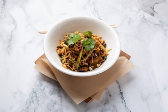 Sebzeli Noodle görseli