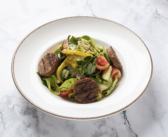 Vegan Köfte Salata görseli