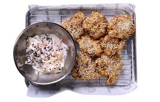 Korean Fried Chicken With Soy Garlic Sauce görseli