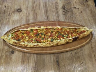 Sebzeli Pide görseli