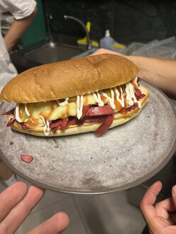 Kaşarlı Kumru Sandviç görseli