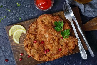 Tavuk Şinitsel Ve Patates görseli