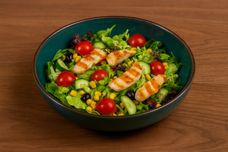 Izgara Tavuklu Salata görseli