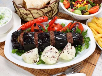 Patlıcanlı Kebap görseli