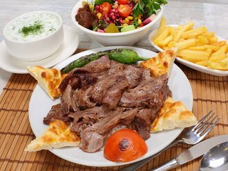 Pilav Üstü Et Döner görseli