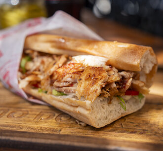 Yarım Ekmek Arası Tavuk Döner görseli