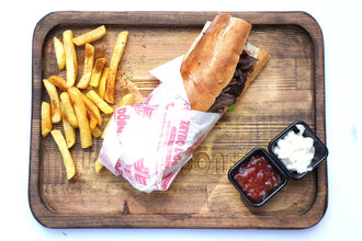 Yarım Ekmek Arası Et Döner & Eker Ayran Menü görseli