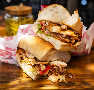 Tam Ekmek Arası Tavuk Döner görseli