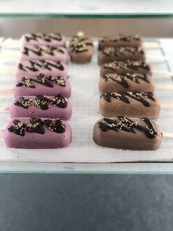 Vegan Çubuk Dondurma-karıışık Kara Orman Meyveli görseli