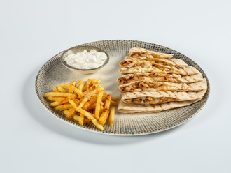 Tavuklu Kaşarlı Tortilla görseli