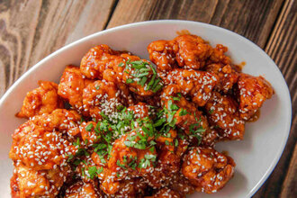 General Tso's Chicken ( Acı Tatlı Çıtır Tavuk ) görseli