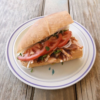 Yarım Ekmek Arası Tavuk Döner görseli