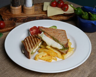 Beyaz Peynirli Tost görseli