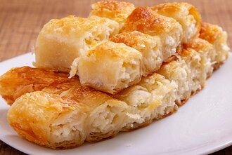 Peynirli Boşnak Böreği görseli