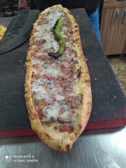 Kuşbaşılı Kaşarlı Pide görseli