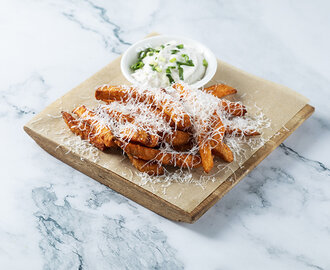 Parmesanlı Tatlı Patates Kızartması görseli