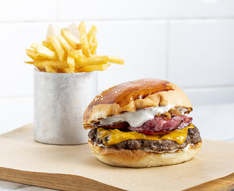 Rokfor Kremalı Burger görseli