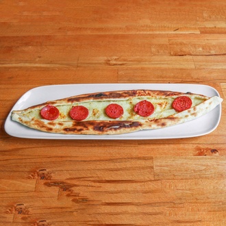 Sucuklu Kaşarlı Pide görseli