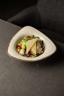 Sezar Salata Tavuklu görseli
