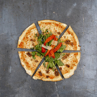 Kavurmalı Pizza görseli