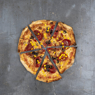 Şarküteri Pizza görseli