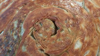 Otlu Peynirli Dolama Börek (1 Kg.) görseli