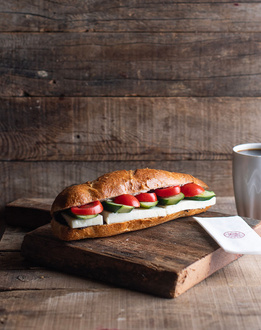 Beyaz Peynirli Sandviç Baget Ekmek görseli