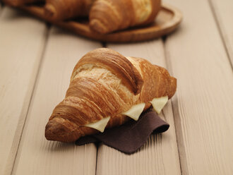 Peynirli Kruvasan görseli