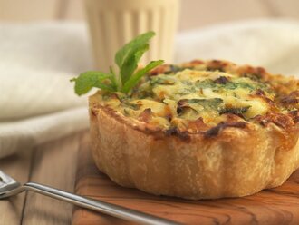 Ispanaklı Kiş görseli