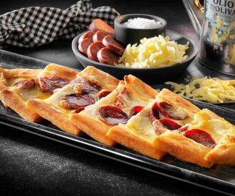 Sucuk Kaşarlı Pide görseli