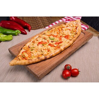 Tavuklu Pide görseli