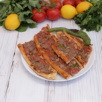 Kuşbaşılı Pide görseli