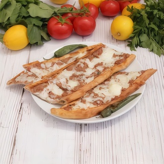 Kıymalı Kaşarlı Pide görseli