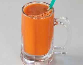 Taze Sıkma Havuç Suyu (1 L.) görseli