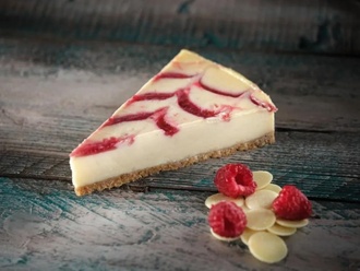Beyaz Çikolata Frambuaz Cheesecake görseli