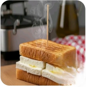 Beyaz Peynirli Tost görseli