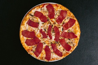 Sucuklu Pizza görseli