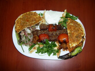 Karışık Kervan Kebap görseli