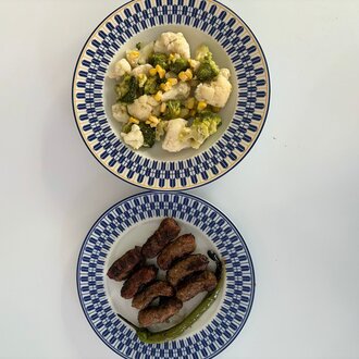 İnegöl Köfte & Buharda Sebze Menü görseli