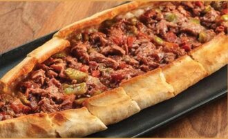 Kuşbaşılı Pide görseli