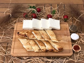Peynirli Kır Pidesi görseli