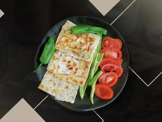 Kıymalı Kaşarlı Patatesli Gözleme görseli